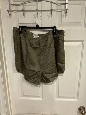 Ettitude Olive Pull-On Sleep Shorts